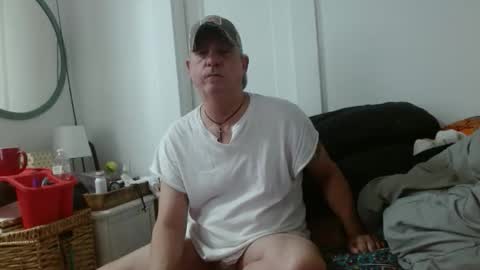 Snapshot of pirate334 chatting on May 27, 2026, 3:42 pm pirate334 online show from May 27, 2026, 3:42 pm