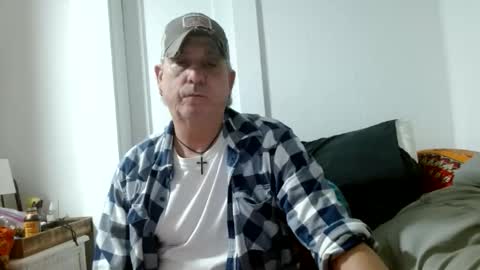 Snapshot of pirate334 chatting on June 7, 2026, 3:54 am pirate334 online show from June 7, 2026, 3:54 am