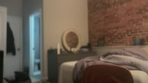 Snapshot of pirdybirdyxo chatting on October 31, 2025, 5:19 am pirdybirdyxo online show from October 31, 2025, 5:19 am