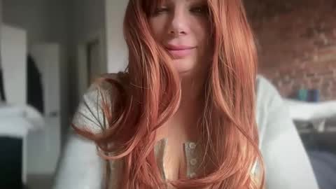 Snapshot of pirdybirdyxo chatting on November 5, 2025, 5:13 pm pirdybirdyxo online show from November 5, 2025, 5:13 pm