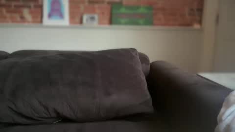 Snapshot of pirdybirdyxo chatting on November 6, 2025, 9:37 pm pirdybirdyxo online show from November 6, 2025, 9:37 pm