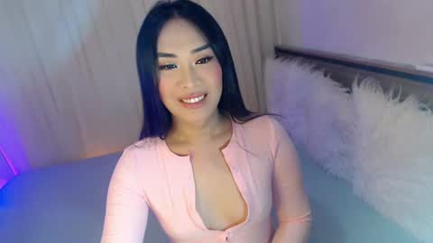 Ari online show from October 22, 2025, 10:59 am