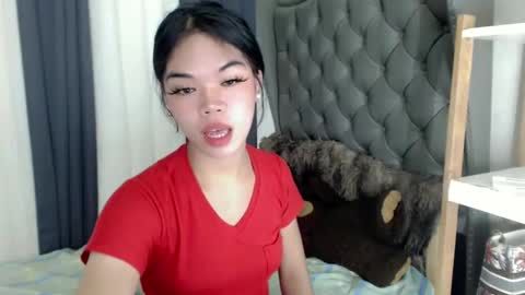 Snapshot of pitchy_pitch chatting on February 13, 2025, 6:48 pm The Girl Named Eyve online show from February 13, 2025, 6:48 pm