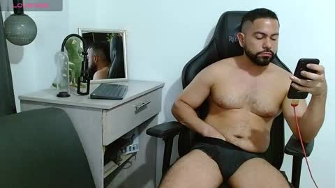 Snapshot of piter_berlin chatting on January 21, 2025, 1:39 am piter berlin online show from January 21, 2025, 1:39 am