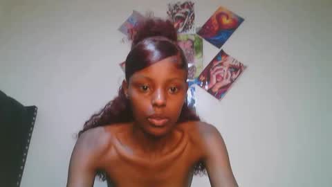 pixelll_ online show from May 19, 2026, 8:59 pm