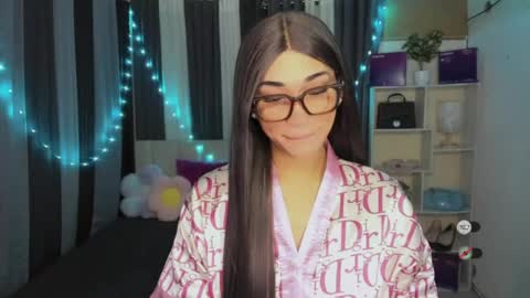 pixiedoll_ online show from July 21, 2026, 6:49 am