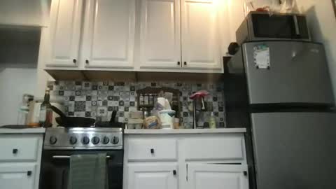 pixiemodelinc online show from November 11, 2025, 2:50 pm