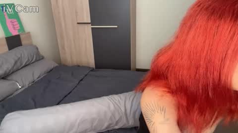 Snapshot of pixieyes0n chatting on February 7, 2026, 2:37 am Daryl online show from February 7, 2026, 2:37 am