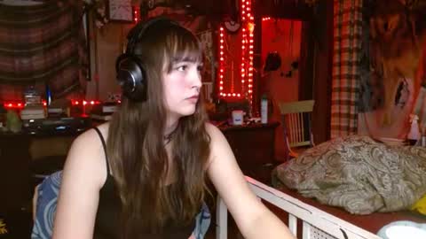 Izzy online show from February 23, 2026, 11:46 pm