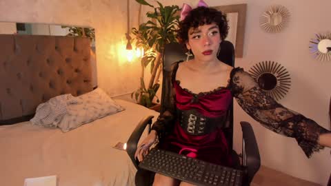 Snapshot of pixy_20 chatting on January 21, 2025, 4:21 am cris online show from January 21, 2025, 4:21 am