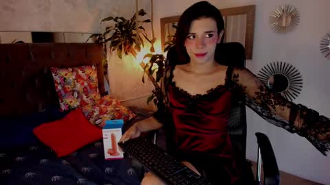 Snapshot of pixy_20 chatting on February 11, 2025, 2:25 am cris online show from February 11, 2025, 2:25 am