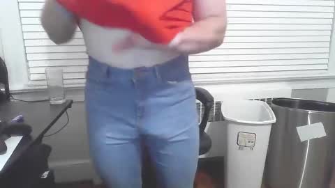 NaturalShh online show from October 5, 2025, 3:38 am