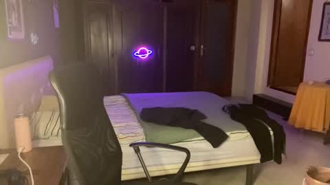 placebo14 online show from December 4, 2024, 10:30 pm