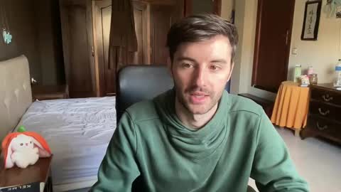 placebo14 online show from February 1, 2025, 4:22 pm