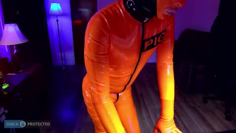 Snapshot of plasticme chatting on November 21, 2025, 9:24 pm plasticme online show from November 21, 2025, 9:24 pm