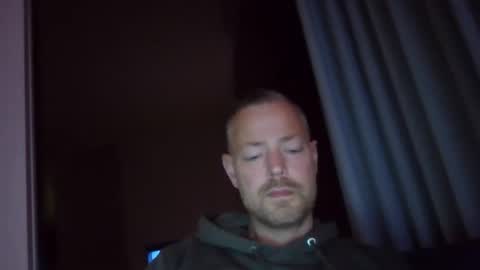 Snapshot of platugle chatting on November 7, 2025, 6:08 pm platugle online show from November 7, 2025, 6:08 pm