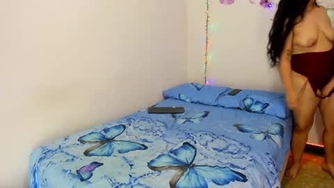 Amanda and Angelica online show from January 28, 2025, 4:08 am