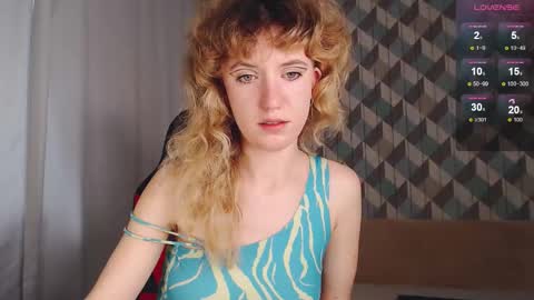 Snapshot of play_me_softly chatting on October 24, 2025, 8:55 am play_me_softly online show from October 24, 2025, 8:55 am