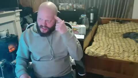 playboy_horny online show from April 17, 2026, 10:57 pm