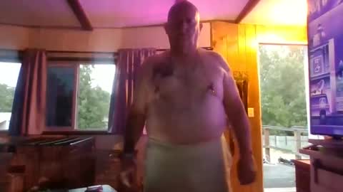 chaz online show from June 9, 2026, 3:29 am