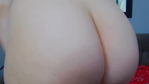 Snapshot of playful_hottiex chatting on February 5, 2025, 6:24 am Hottie online show from February 5, 2025, 6:24 am