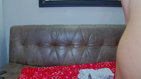 Snapshot of playful_hottiex chatting on February 20, 2025, 1:19 pm Hottie online show from February 20, 2025, 1:19 pm