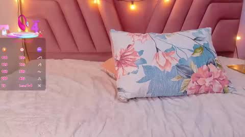 Scarlett  online show from November 2, 2025, 12:40 pm