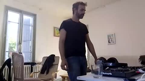 playge online show from October 11, 2025, 2:37 pm