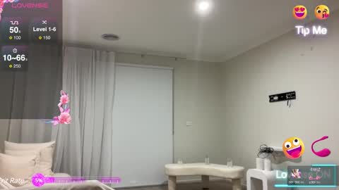 Snapshot of playgirlpetite chatting on March 12, 2025, 1:40 pm hornypetitegirl online show from March 12, 2025, 1:40 pm
