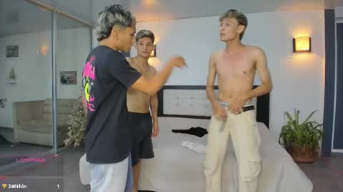   online show from November 29, 2025, 11:19 pm