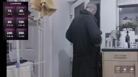 Play Me online show from October 12, 2025, 10:53 pm