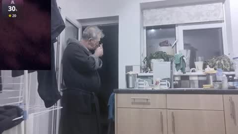 Play Me online show from November 17, 2025, 5:46 am