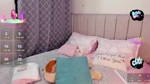 Ashely3 online show from June 12, 2026, 1:37 am