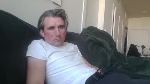 pleasebeolder online show from January 16, 2026, 7:40 pm