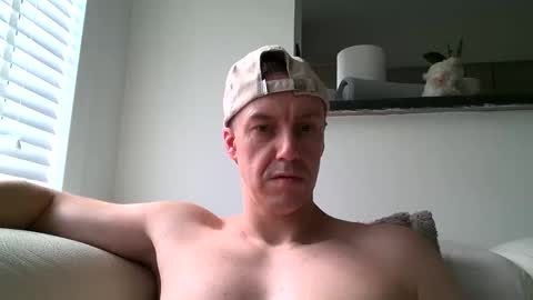 Snapshot of ploki2000 chatting on September 14, 2025, 11:31 am Kevin online show from September 14, 2025, 11:31 am