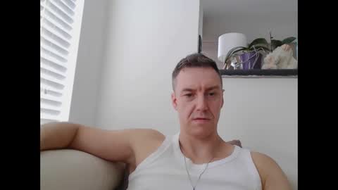 Snapshot of ploki2000 chatting on March 29, 2026, 11:32 am Kevin online show from March 29, 2026, 11:32 am