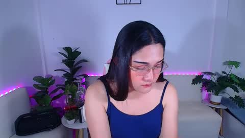 Ploysai online show from October 7, 2025, 9:28 am