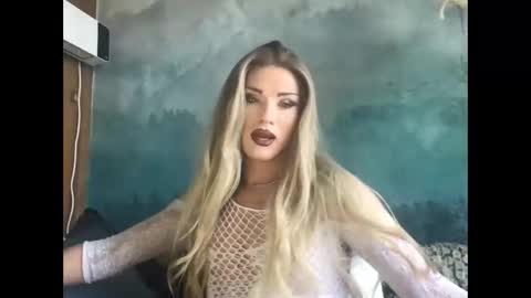 Pluto pullin online show from April 9, 2026, 2:33 pm