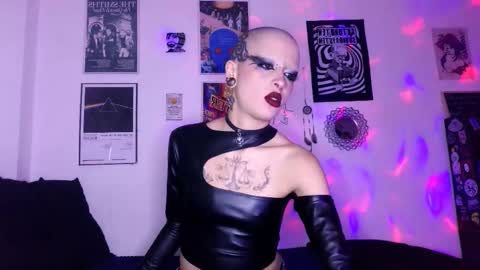    online show from October 26, 2025, 1:55 am