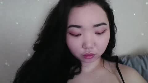 Erica online show from April 10, 2026, 4:17 am