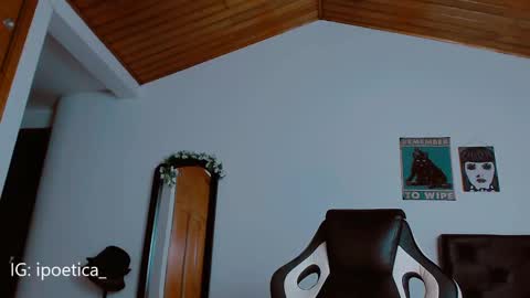 IG ipoetica  online show from December 27, 2024, 9:00 pm