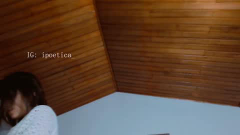 IG ipoetica  online show from February 5, 2025, 12:06 pm