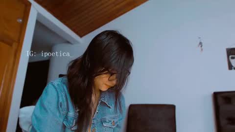 IG ipoetica  online show from March 1, 2025, 12:34 pm