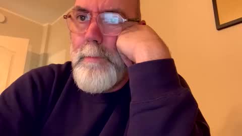 Snapshot of poeticdaddy chatting on September 26, 2025, 10:19 am poeticdaddy online show from September 26, 2025, 10:19 am