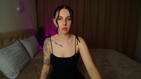 poison_inyour_mind online show from November 12, 2025, 5:46 pm