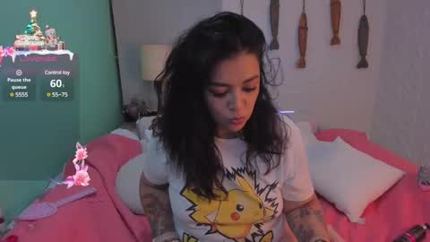 poisson_ivy_ online show from December 30, 2024, 7:04 am