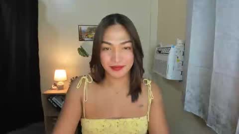 Snapshot of poisy_ivy chatting on October 17, 2025, 6:21 pm poisy_ivy online show from October 17, 2025, 6:21 pm
