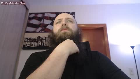 Bear online show from October 18, 2025, 4:48 am