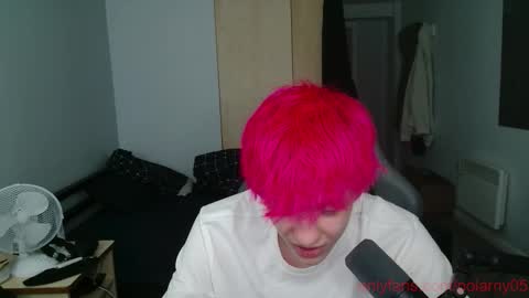 Snapshot of polarny05 chatting on October 4, 2025, 7:23 pm Polarny online show from October 4, 2025, 7:23 pm