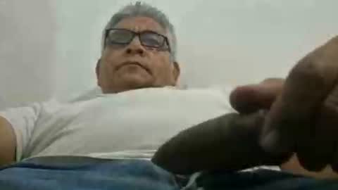 poli online show from November 10, 2025, 6:34 am